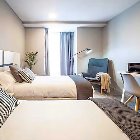 5dos5 Apartmanhotel Oviedo