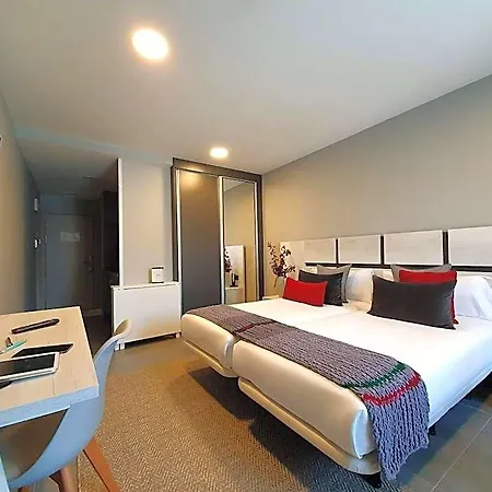 5dos5 Apartmanhotel Oviedo